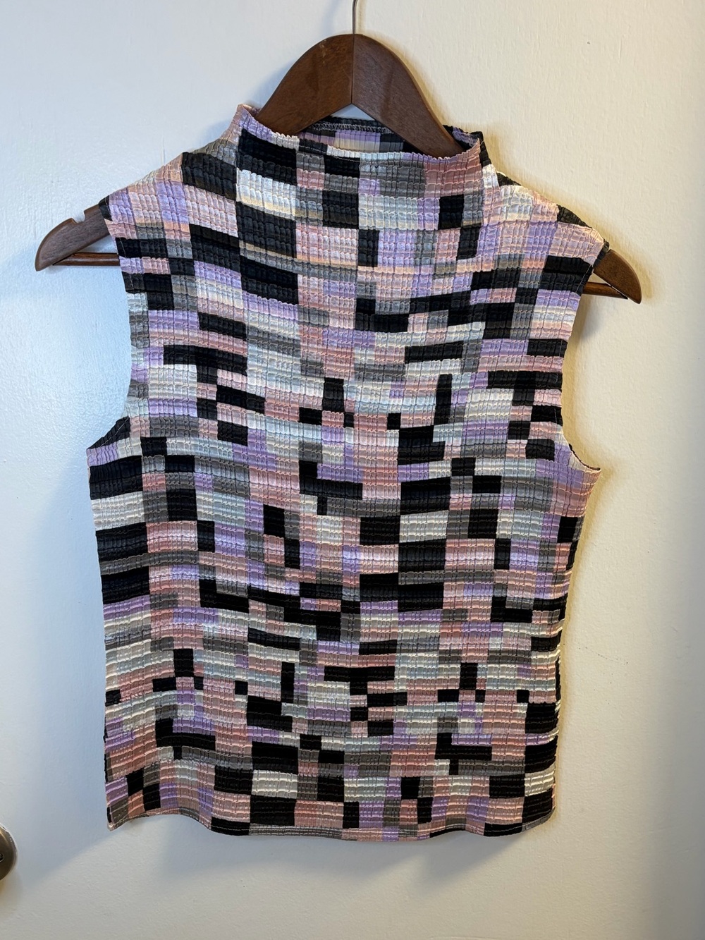 Petite Sophisticate Vintage Plaid Crinkle Texture Mock Neck Sleeveless Top M